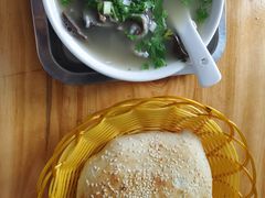 -刘一碗羊肚(绿地城市大脑数字产业小镇店)