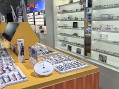 -诺柯视眼镜-蔡司依视路官方工厂店(淞南一店)