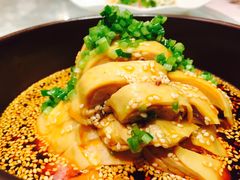 -品悦酒店(三林古镇店)
