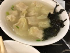 虾肉小馄饨-王家沙点心店(南京西路总店)