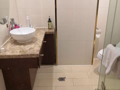 -维也纳酒店(上海虹桥枢纽松江新桥店)