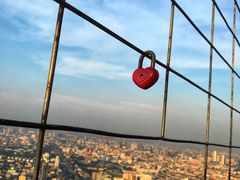 -彩虹云霄拜约克摩天塔