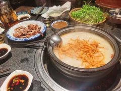 猪肚鸡-大匠工房古船木艺术餐厅·猪肚鸡专门店(长白仙岛店)