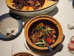 -八府香鸭·啫啫煲(华山路店)