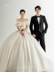 -雪中彩影婚纱摄影·微光艺术中心