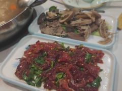 -乡土黄·鲜牛肉火锅·小龙虾(兴业街店)