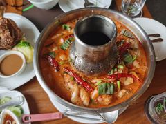 -Chom Cafe and Restaurant