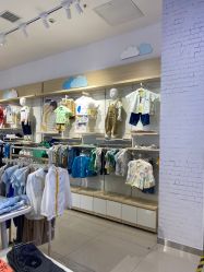 -乐友孕婴童(万象城店)