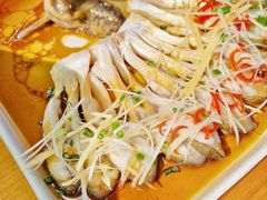 清蒸武昌鱼-莲餐厅·湖北菜·藕汤是头牌(愚园路店)
