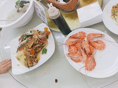 -红月湾海鲜饭店•沙滩海景(双月湾店)