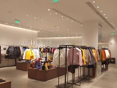 -URBAN REVIVO(西安Momopark店)