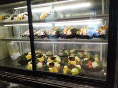 面包甜点陈列柜-享月汤皇·海鲜小火锅·聚会(曲江创意谷店)