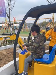 -季高兔窝窝亲子园(上海薰衣草公园店)