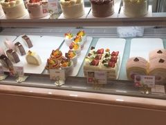 -花花卷卷·鲜食蛋糕(静安久光百货店)