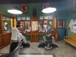 -小戈男士复古理发馆barber shop