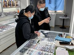 -潘多拉眼镜·蔡司依视路明月(潘家园店)
