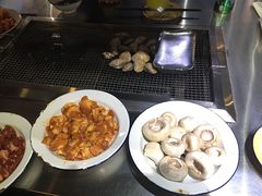 -马路牙子地桌烤肉(工体店)