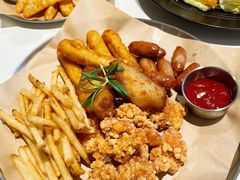 -洪小鹏生活美学馆(领SHOW天地店)