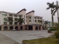 -江门古兜温泉小镇