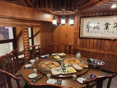 包厢-万里闯关东铁锅炖菜馆(高新旗舰店)