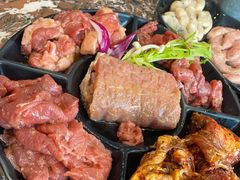 -啊美丽炭火烤肉(滑翔一店)