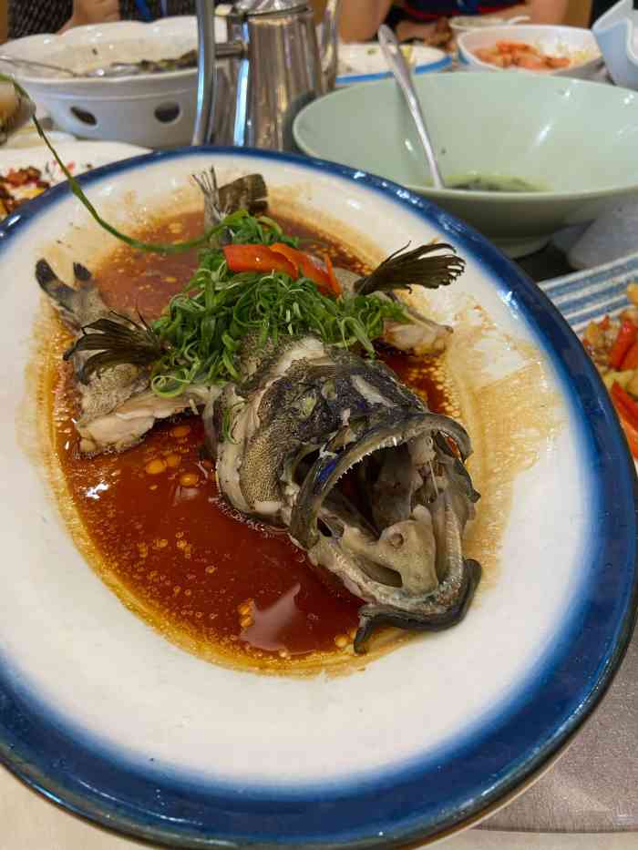 尖沙咀酒家(罗村店)-"无论是价格还是味道,都是值得一试!服务方.
