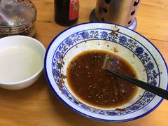 -渝之汇牛肉豌杂面