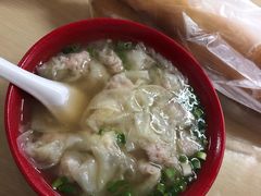 -张阿三馄饨店