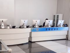 -冰纷万象滑冰场(深圳万象城店)