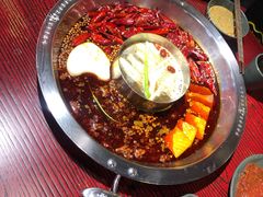 -谭鸭血老火锅(远大购物广场店)