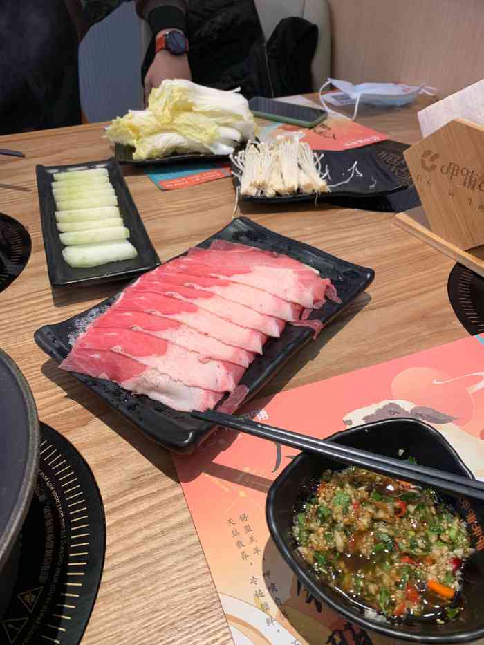 呷哺呷哺(江阴八佰伴南门店)-"呷哺呷哺是一家台湾的连锁餐饮企业