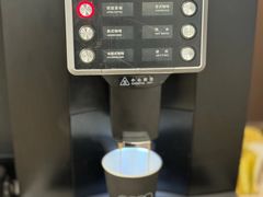 -上海永达奥诚奥迪4S店(申江路店)