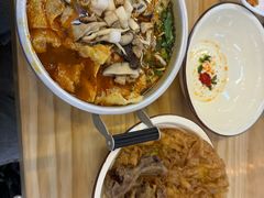 -丽丽三鲜螺蛳粉(田林路店)