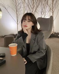 -镁连社·美联社