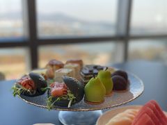 -湖景知味西餐厅•自助餐• 轻食(南京金茂威斯汀大酒店)