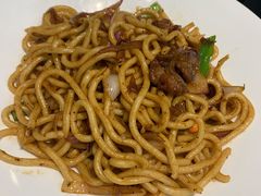 黑椒牛柳炒乌冬-高第街56号融合餐厅(振华五星百货店)