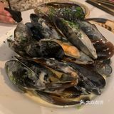 非常值得肯定的是他们家的食物，每一个都非常非常的美味