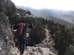 -乞力马扎罗山
