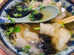 招牌野馄炖-老谢野馄饨(延安路店)