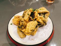 香炸咸蛋黄鱼皮-金龙·打边炉(南京西路店)