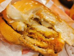 狠霸王鸡堡-汉堡王(嘉定宝龙城市广场)