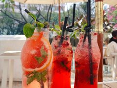 -Mark&Mars Restaurant