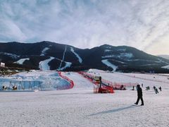 -鳌山滑雪度假区