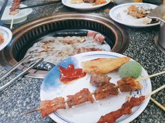 -锤头鲨毛肚海鲜烤肉自助餐厅(国购广场店)