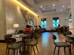 大堂-星巴克臻选(广州沙面店)