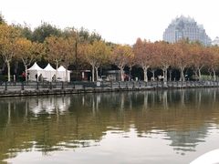 -世纪公园-1号门停车场