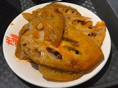 -爆炸头阿姨小四川正宗川味小吃(无任何分店)