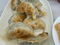 香煎鲜肉韭菜饺-芬芳甜品(体育东横街店)