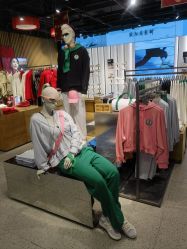 -adidas(德基广场店)
