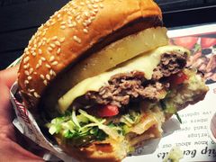 -The Habit Burger Grill 哈比特汉堡(爱琴海店)